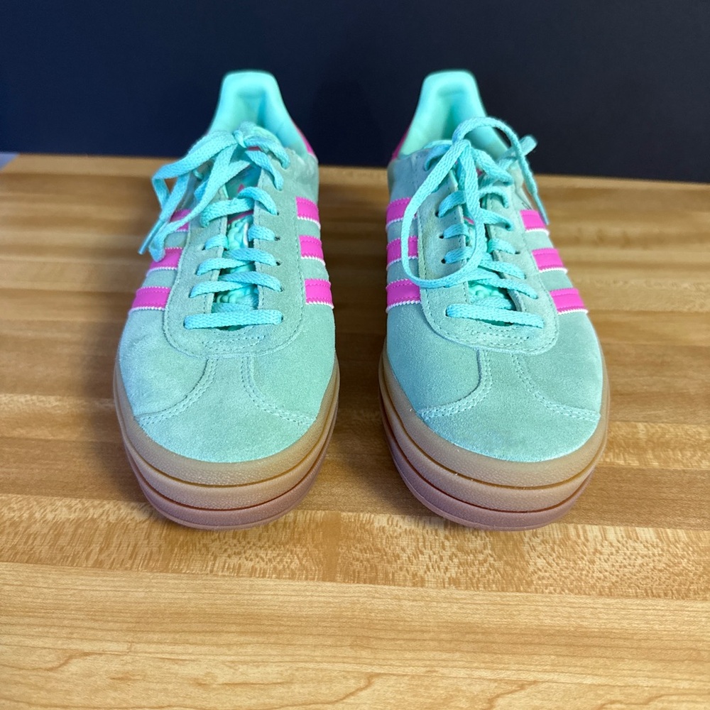 Adidas Gazelle Sneakers - Mint/Aqua & Hot Pink - Women’s Size 6.5